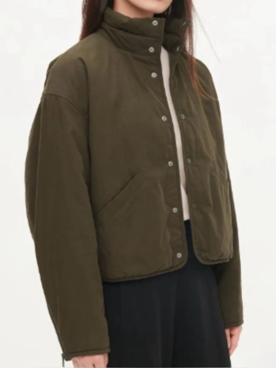 Lemaire Jackets & Blazers - Lemaire Uniqlo U Olive Warmer Jacket
Army Green Crop Puffer Coat Small like New